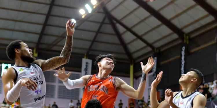 Perayaan Prestasi Individu dalam Kompetisi IBL 2024: MVP hingga Penghargaan untuk Wasit