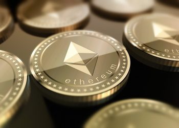 Ethereum Melonjak dan Melampaui $3.300 - Apakah Ether Bisa Mengungguli Bitcoin dengan Peluncuran ETF Spot?