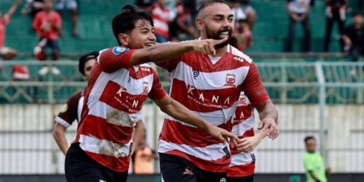 Prediksi Skor Madura United vs PSIS Semarang, BRI Liga 1 Musim 2024/2025