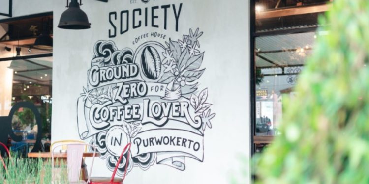 Society Coffee House: Kopi Susu dan Tradisi Kopi di Indonesia