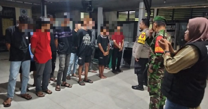 Pesta Miras Digerebek di Tanjung Laut, Belasan Pemuda Digelandang ke Kantor Polisi