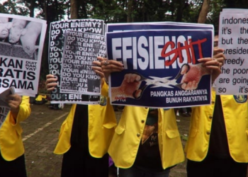 Gelombang Protes Mahasiswa Menggema