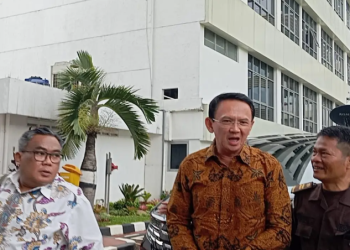 Ahok Hadiri Pemeriksaan di Kejagung, Bawa Data Rapat Kasus Dugaan Korupsi Pertamina