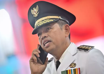 Dedi Mulyadi Tegaskan Larangan Orang Tua Berkerumun di Depan Sekolah