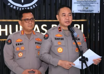 Kapolri Berikan Kenaikan Pangkat Anumerta kepada Tiga Polisi yang Gugur di Way Kanan