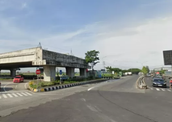 Mobil BMW Terjun dari Ujung Tol Krian-Gresik: Pembatas Tak Tutupi Jalur, Pengemudi Ikuti Navigasi