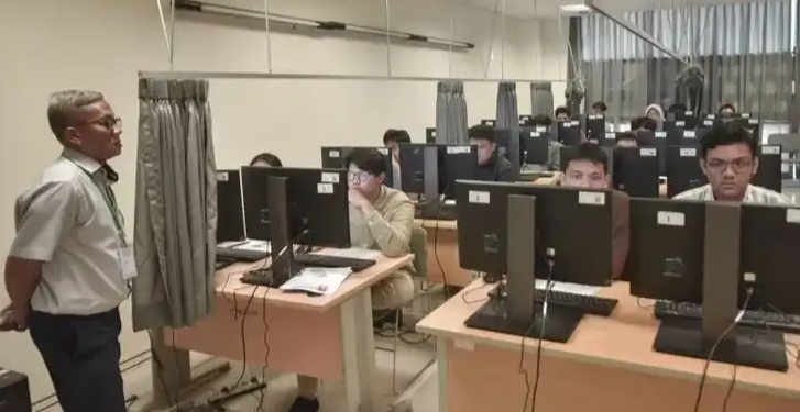 SNPMB Ungkap 14 Kasus Kecurangan UTBK 2025, Modus Canggih Gunakan Kamera di Behel dan Kuku