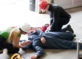 Meningkatkan Kesiapsiagaan di Tempat Kerja: Pentingnya Pelatihan P3K Bersertifikasi untuk Karyawan