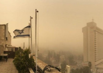 Israel Dikepung Dua Bencana: Badai Pasir dan Kebakaran Hutan, Keadaan Darurat Nasional Ditetapkan