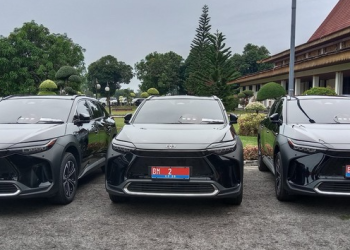 Anggaran Mobil Dinas Eselon I Naik Jadi Rp931 Juta, Pemerintah Dorong Kendaraan Listrik